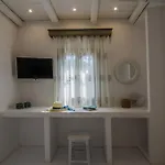 Ξενοδοχείο με διαμερίσματα Island House 3*