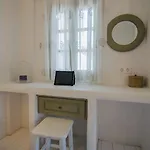 Island House Μυλοπότας