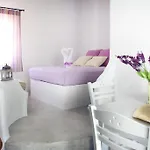Ξενοδοχείο με διαμερίσματα Island House 3*