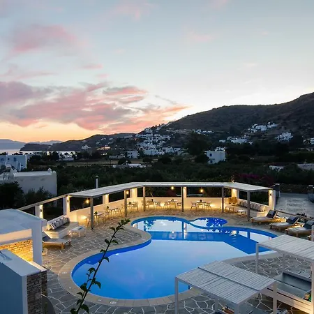 Apartahotel Island House 3*