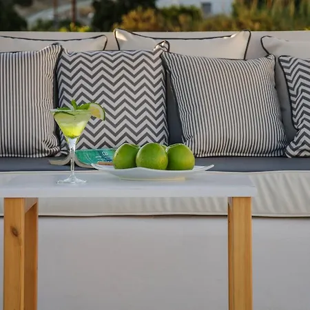 Apartahotel Island House Mylopotas