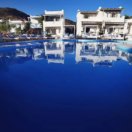 Ξενοδοχείο με διαμερίσματα Island House 3*