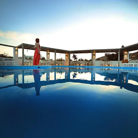 Island House 3*