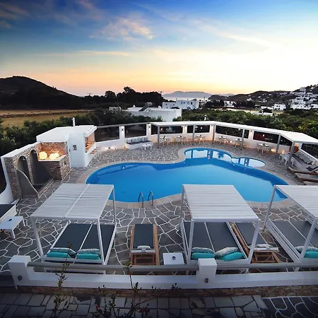 Ξενοδοχείο με διαμερίσματα Island House 3*