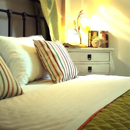 Island House Apartahotel