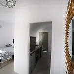 Island House Ξενοδοχείο με διαμερίσματα