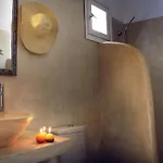 Island House 3* Μυλοπότας