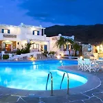 Aparthotel Island House 3*