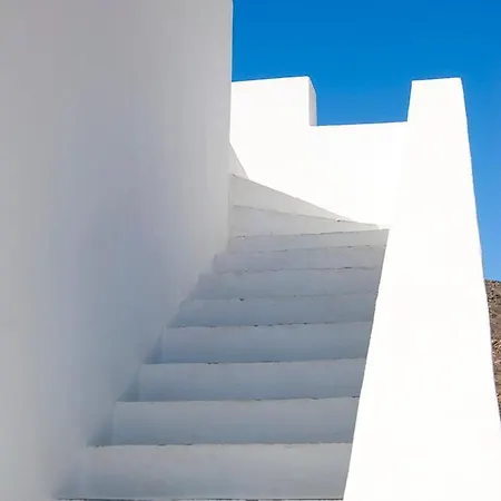 Aparthotel Island House 3*
