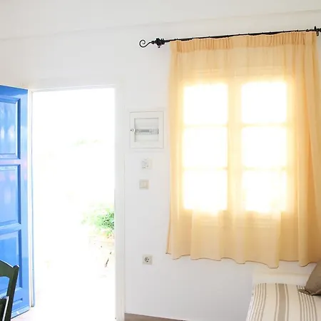 Aparthotel Island House 3*