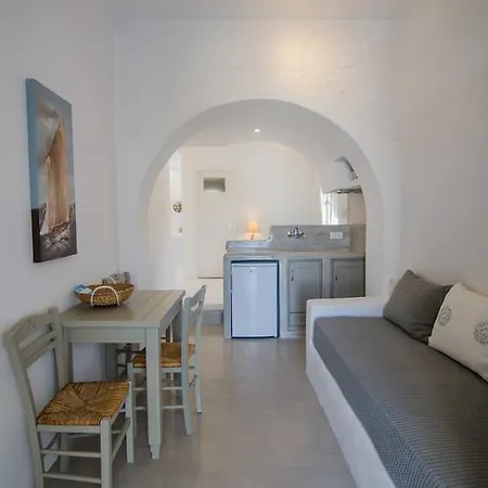 Aparthotel Island House 3*