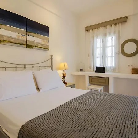 Aparthotel Island House Mylopotas