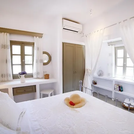 Island House מלון דירות 3*