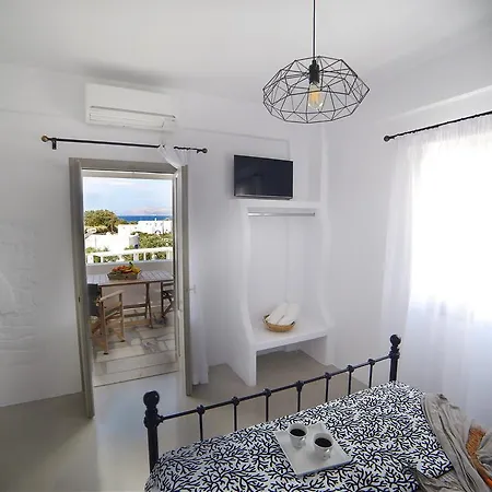 Island House Aparthotel 3*