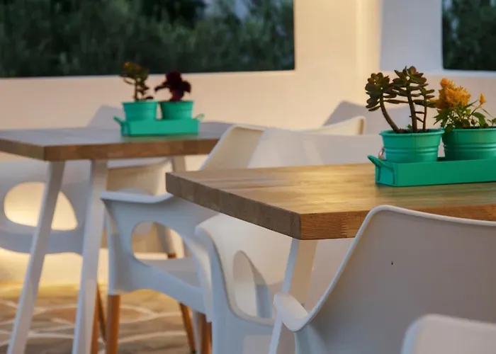 Aparthotel Island House 3*