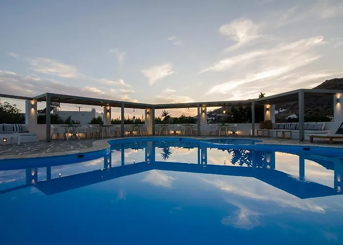 Aparthotel Island House 3*