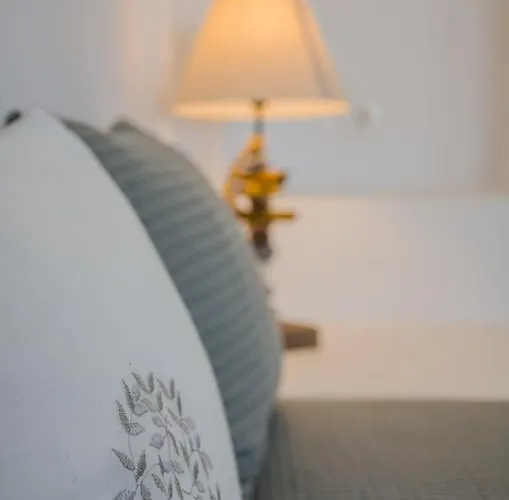 Aparthotel Island House Mylopotas