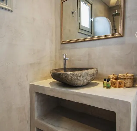 Island House Mylopotas