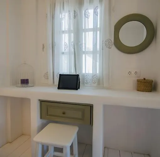 Island House Mylopotas