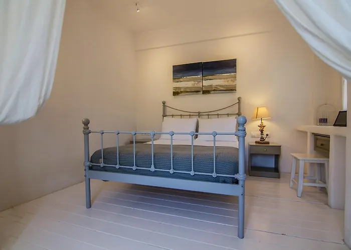 Island House 마일로포타스