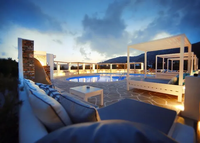 Island House Aparthotel 3*