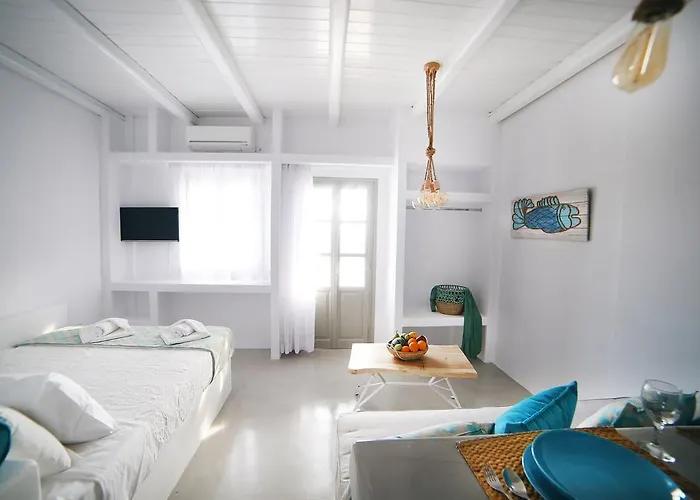 Island House 3* 마일로포타스