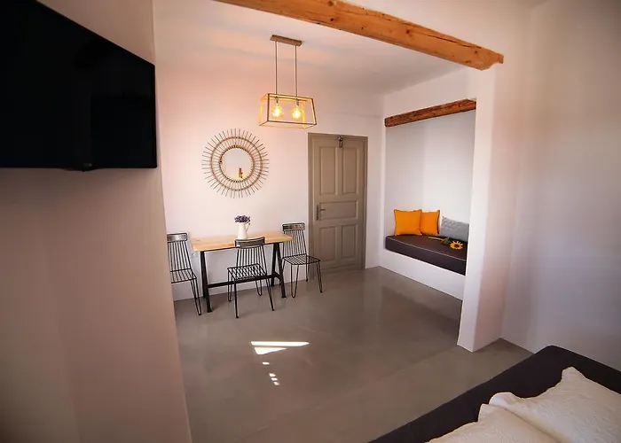 Island House Mylopotas