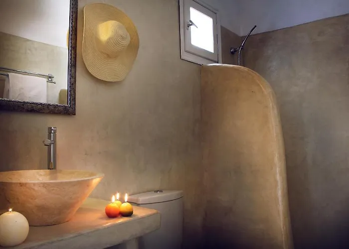 Island House 3* Mylopotas